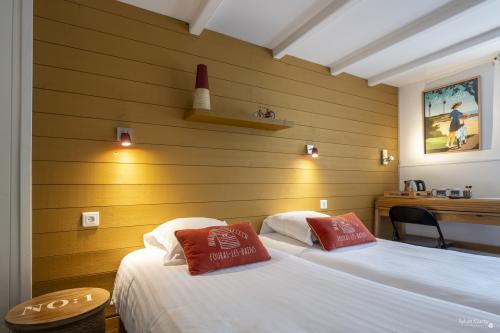 Consultez la politique de cookies du site de Hôtel La Roseraie à Fouras : informations sur l’utilisation des cookies et la gestion de vos données de navigation.